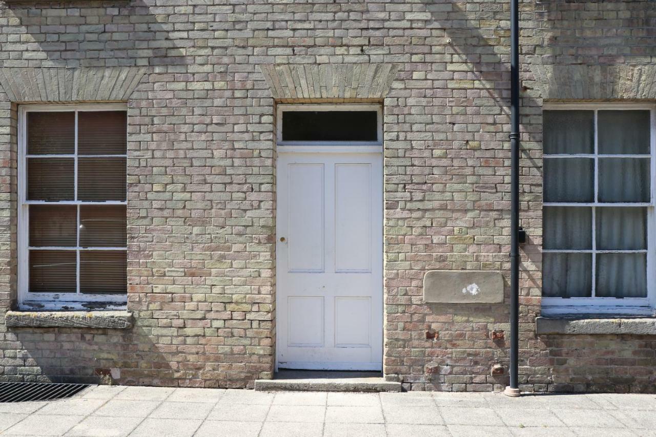 On The Quay Apartment Harwich Exterior photo